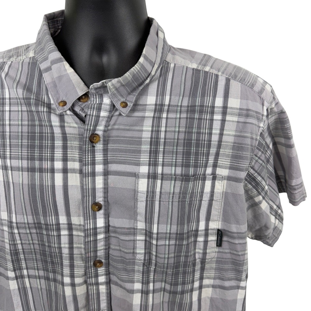 Columbia Mens XL Regular Fit Plaid Short Sleeve Button Down‎ Shirt Grey